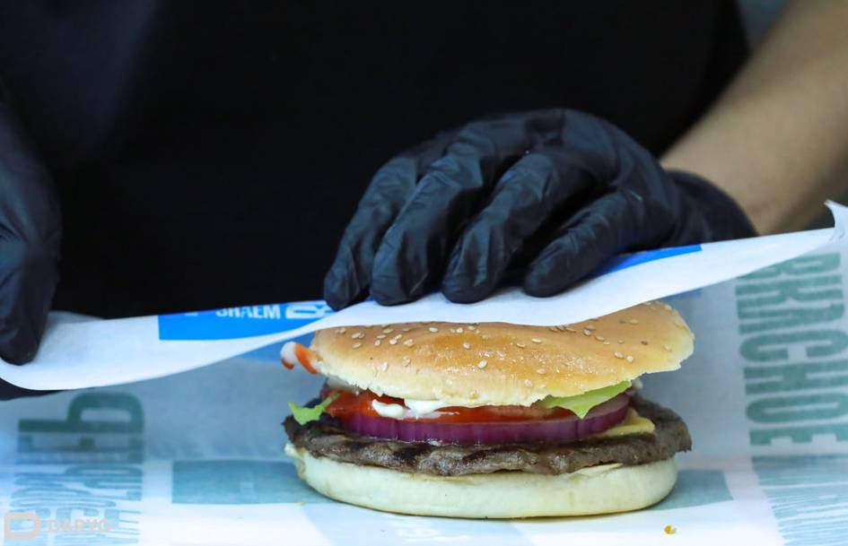 Ўзбекистонда бир йилда фуқаролар яшаш ва овқатланиш хизматларига 227 трлн сўм сарфлади