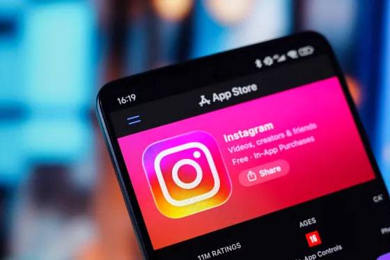 Instagram ўсмирлар суиқасд ҳақида маълумот қидирса, ота-оналарни огоҳлантиради