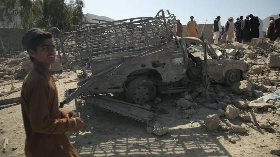 Покистон Афғонистонга очиқ уруш эълон қилди, Кобулга авиазарбалар берилди (видео)