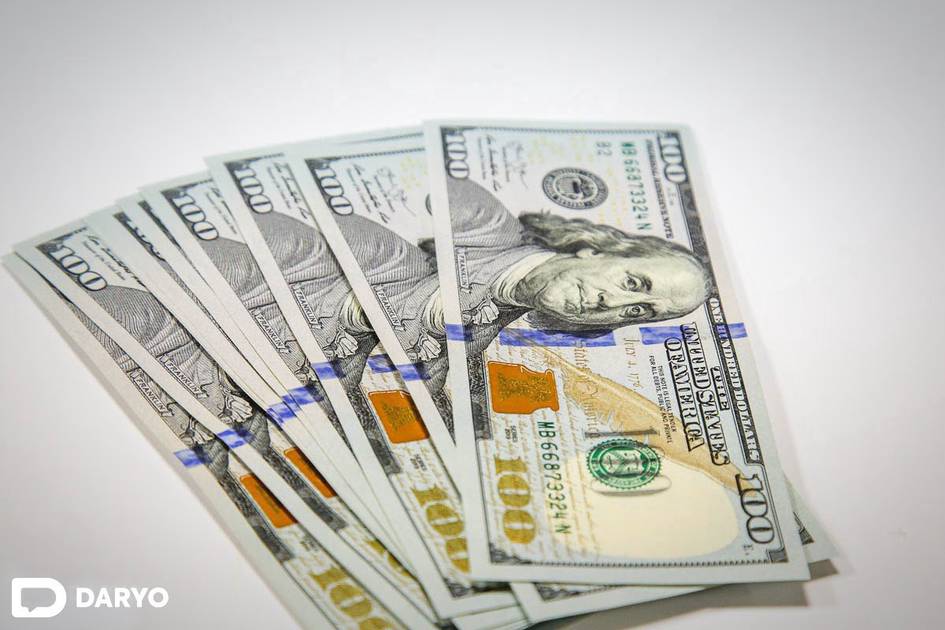 Ўзбекистонда доллар уч кунлик пастлашдан сўнг кўтарилди