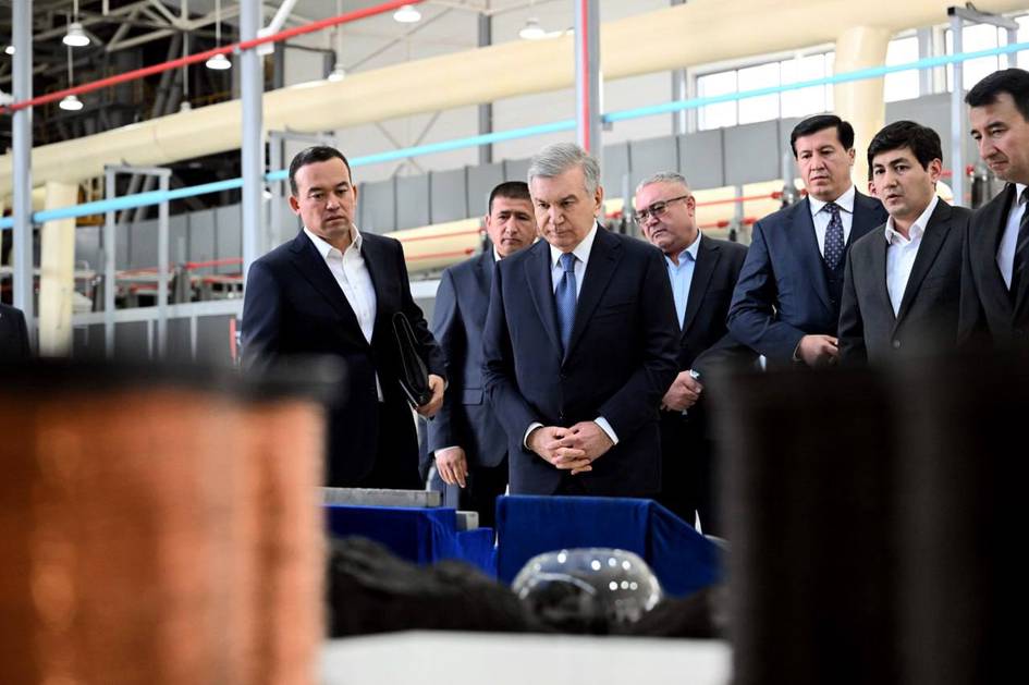Uzbekistan’s president visits basalt processing plant in Surkhandarya