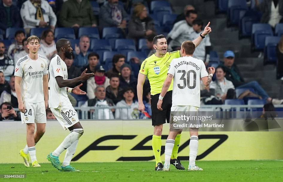 “Real Madrid”da jiddiy yo‘qotish: klubning uch nafar futbolchisi diskvalifikatsiya qilindi