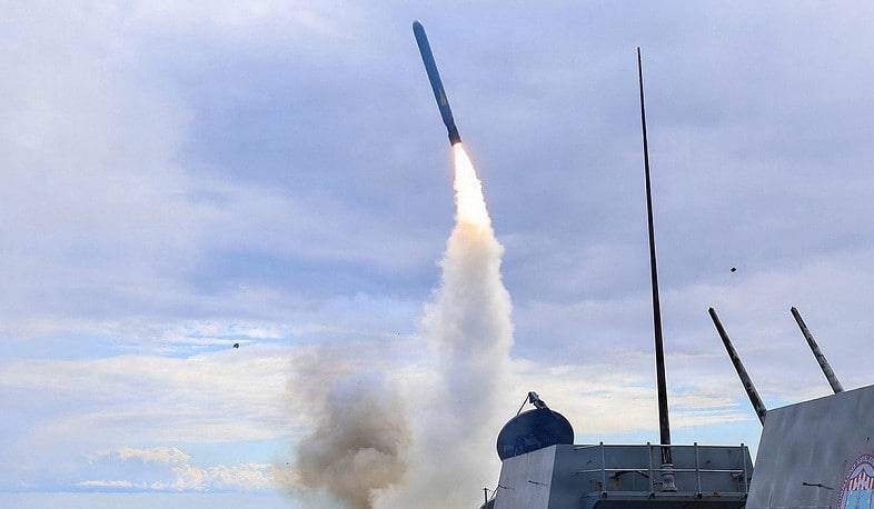 Эрон Туркияга иккинчи бор баллистик ракета учирди