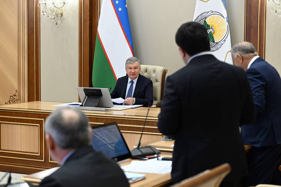 President Mirziyoyev reviews Uzbekistan's progress in oil and gas sector 