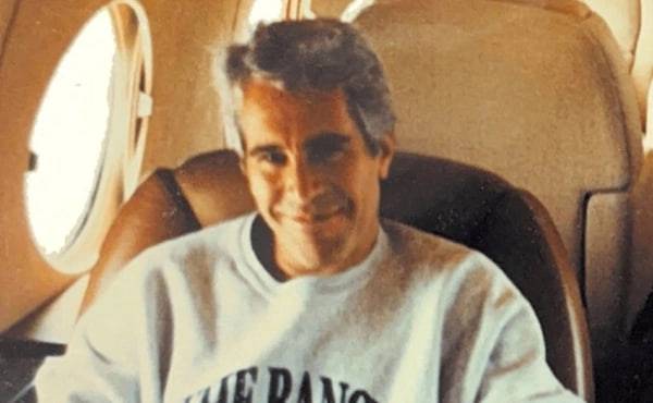 Эпштейн жабрланувчиларидан бири ундан фарзанд кўрган бўлиши мумкин  — DМ