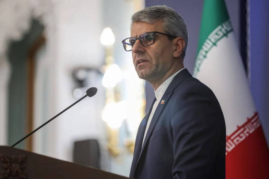 “Душманга унутилмас сабоқ берамиз” — Эрон расмийси