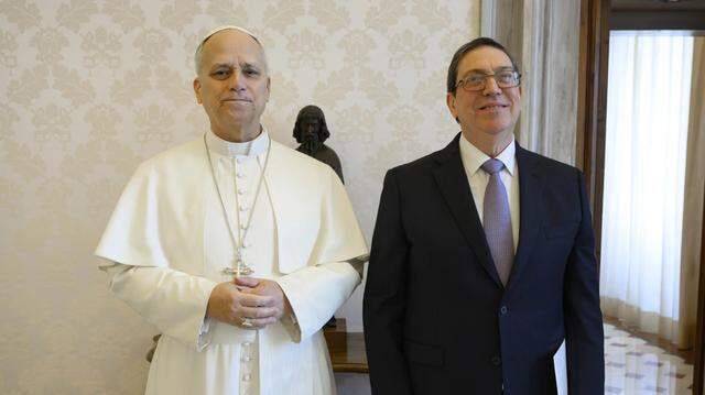 Куба Ватикан билан музокаралардан сўнг 51 нафар маҳбусни озод қилади