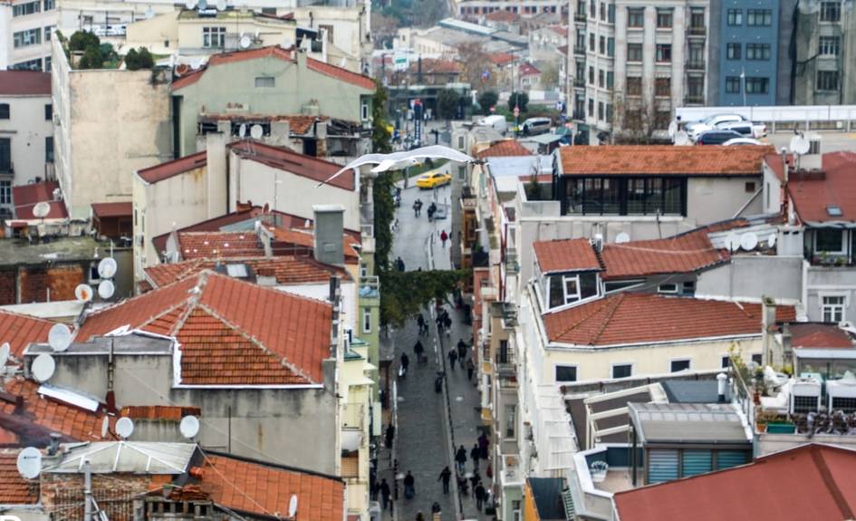 Гражданка Узбекистана выпала из окна четвёртого этажа в Турции