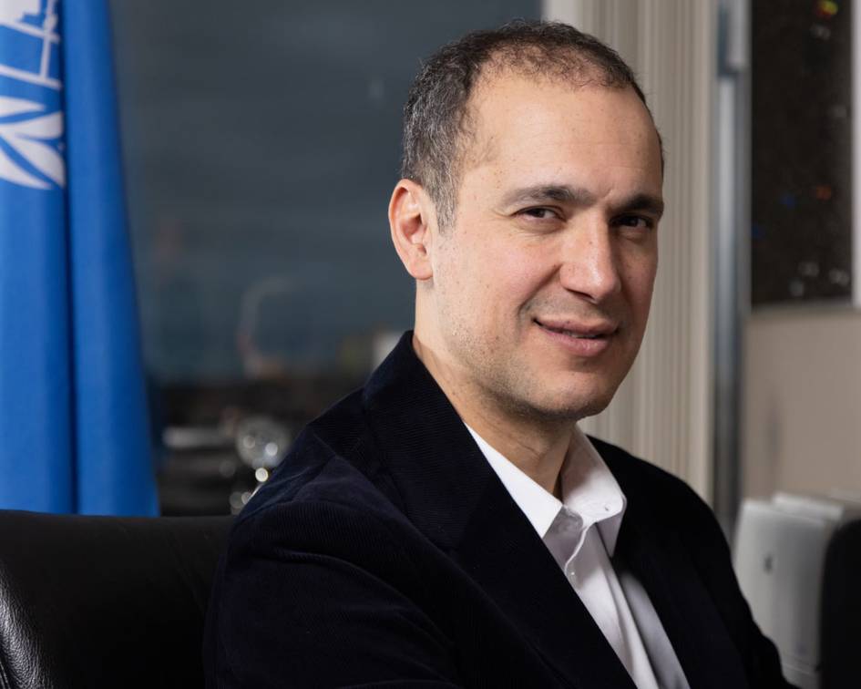 “Meni suv terroristi deb atashdi”. Surgundagi eronlik olim suv bo‘yicha Nobel mukofotini qo‘lga kiritdi