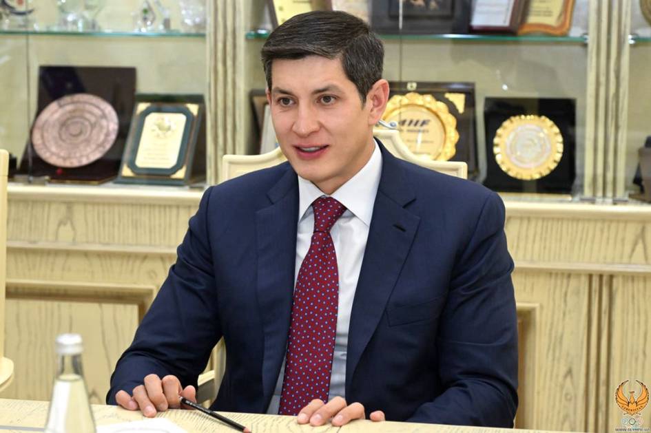 Otabek Umarov nomidan feyk videolar tarqatilayotgani ma’lum qilindi