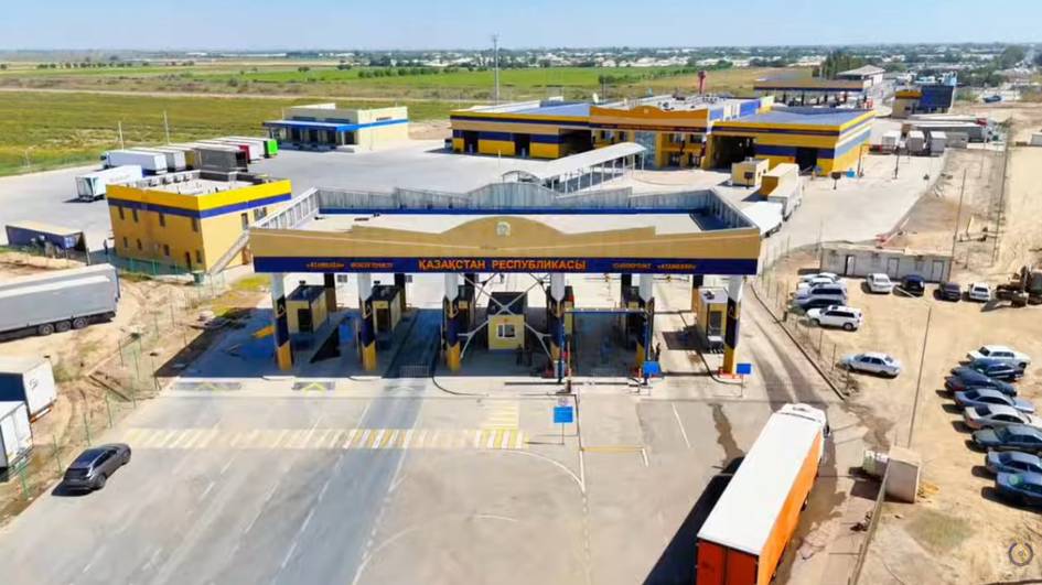 “Сирдарё” чегара пости орқали Қозоғистонга ҳаракат қайта тикланди