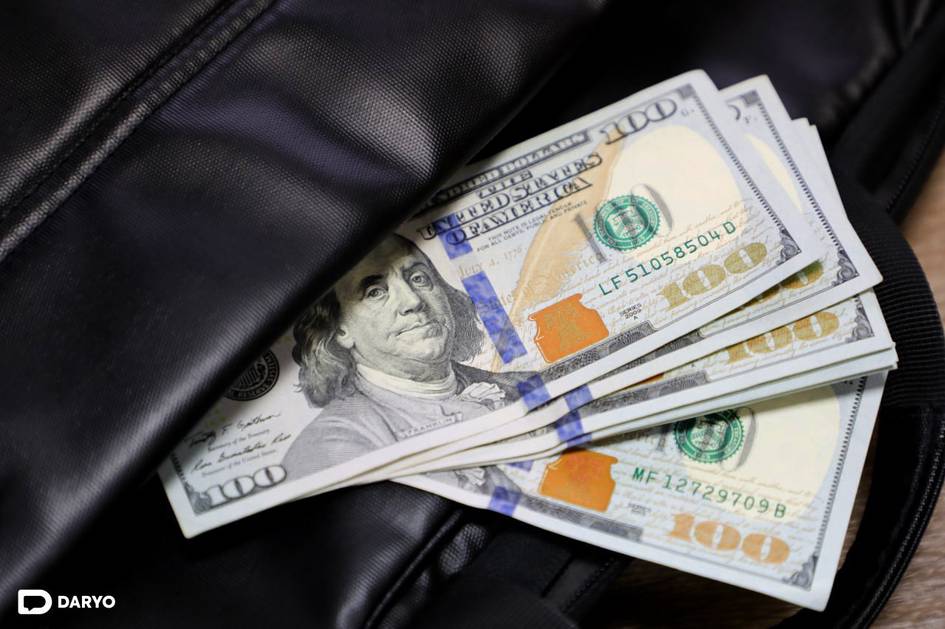 O‘zbekistonda dollar kursi tushdi