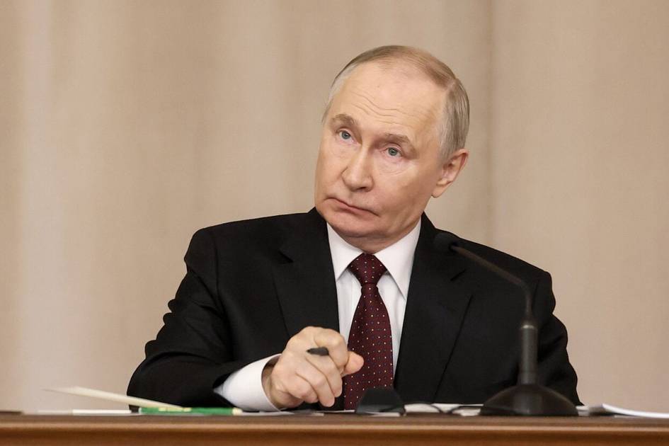 Putin tadbirkorlarga “ixtiyoriy ravishda” urushni moliyalashtirishni taklif qildi — OAV