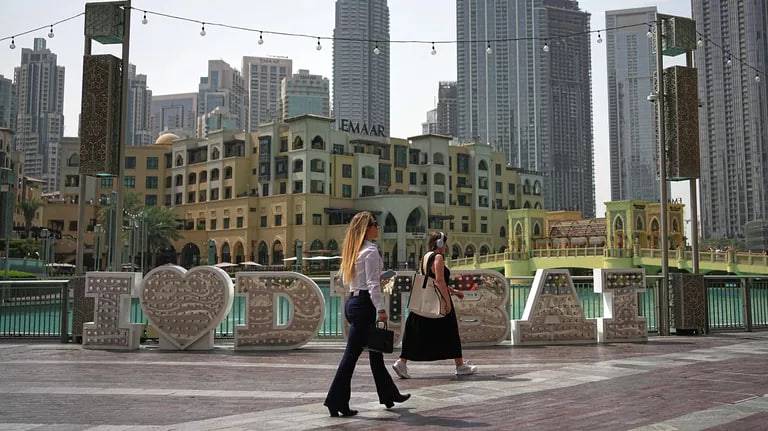 Дубай меҳмонхоналари Яқин Шарқдаги можаро сабабли ходимларини қисқартирмоқда