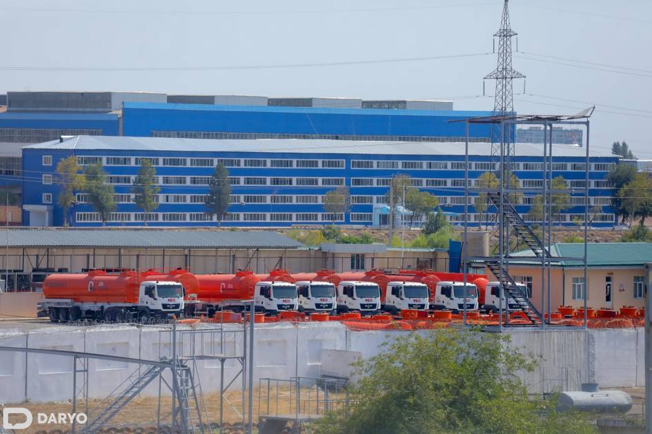 Uzbekistan halts new industrial zones in Tashkent, triples green areas