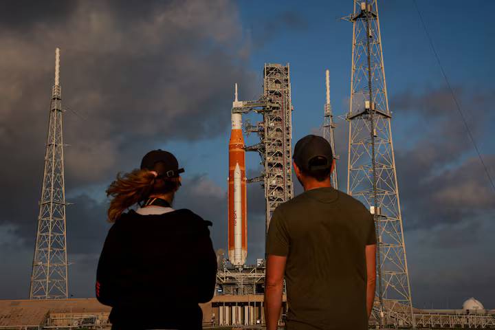 Вокруг Луны и домой: что включает миссия NASA Artemis II