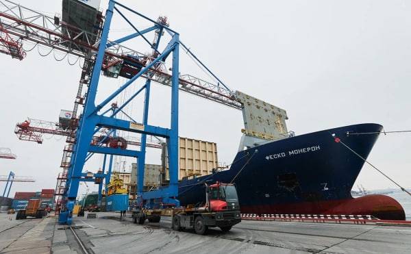 АҚШ Россиянинг учта кемасидан санкцияларни олиб ташлади