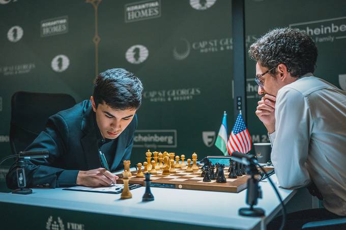 Uzbek grandmaster Sindarov beats Caruana to lead Candidates Tournament