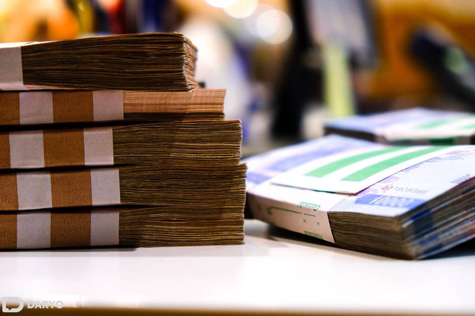 Aholi va tadbirkorlar banklarga qo‘ygan depozitlar hajmi keskin oshdi