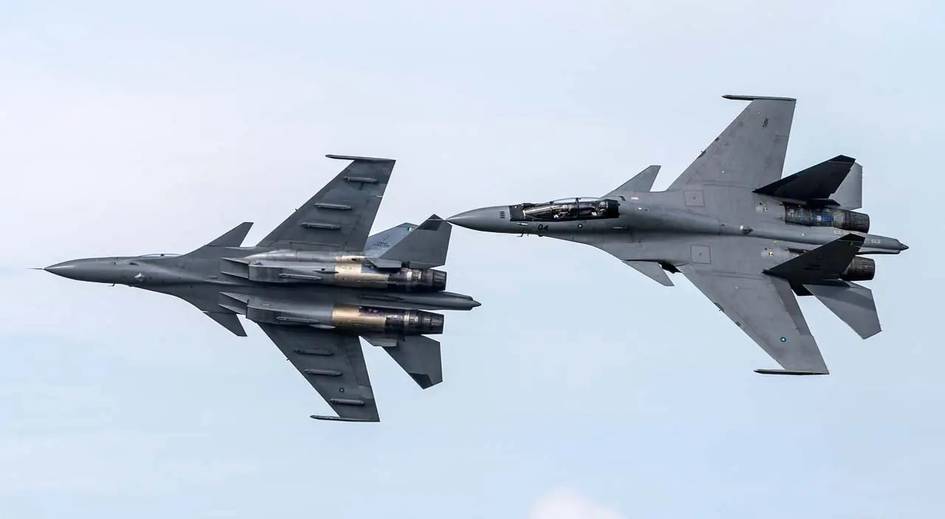 Rossiyaning Su-30 qiruvchi samolyoti Qrimda qulab tushdi