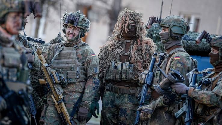 В Германии мужчин призывного возраста обязали согласовывать выезд из страны