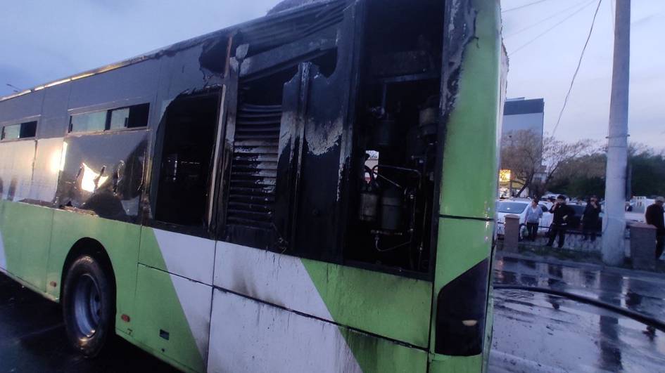 Toshkentda bir kunda ikkita Mercedes-Benz avtobusida yongʻin chiqdi