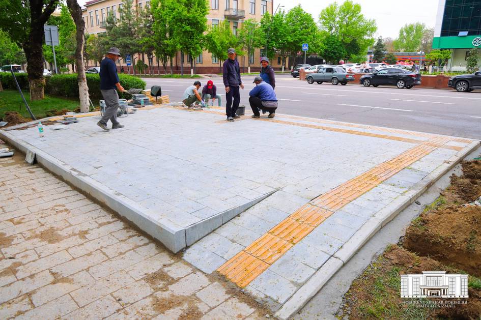 Тактильная плитка и удобства для колясок — у ГАБТ им. Навои появится комфортная остановка