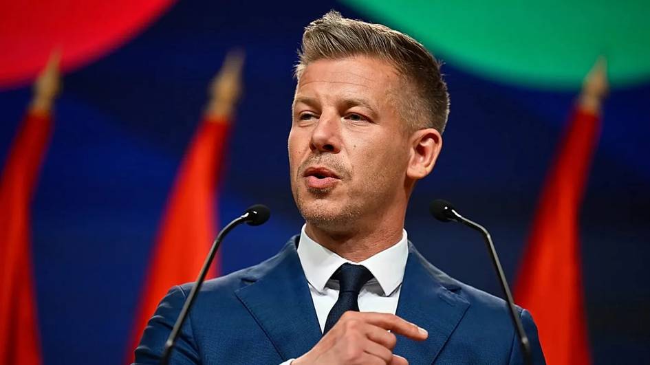 Венгриянинг бўлажак бош вазири президентдан истеъфога чиқишни талаб қилди