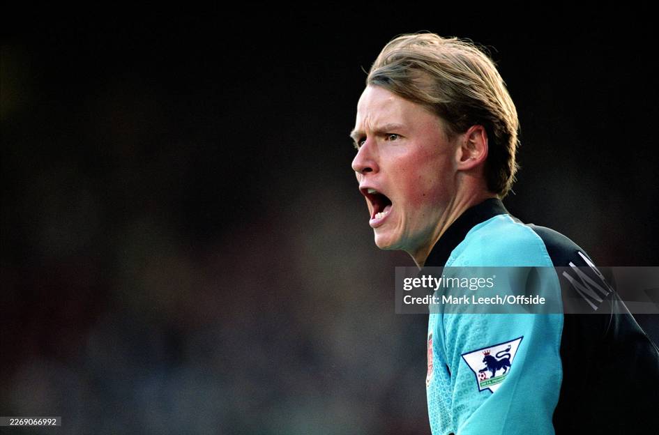 “Арсенал” собиқ дарвозабони поезд билан тўқнашув оқибатида юз берган автоҳалокатда вафот этди