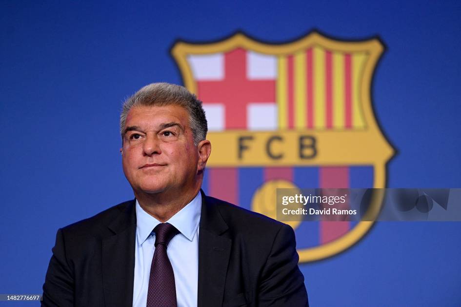 Лапорта “Барселона” президентлигидан кетиши мумкин