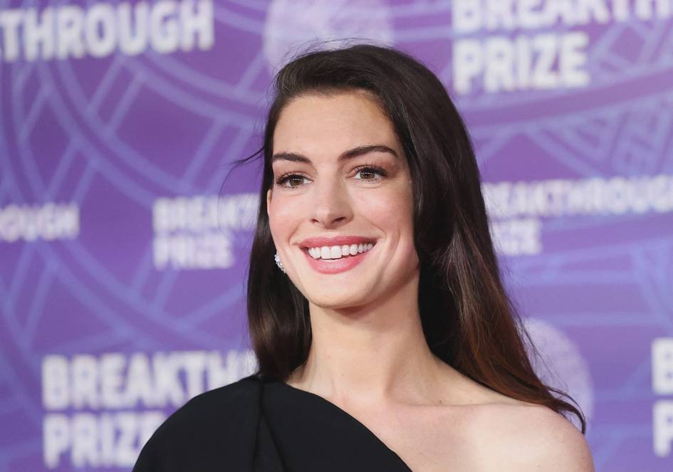 People журнали дунёнинг энг гўзал актрисасини эълон қилди