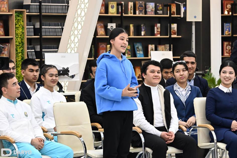 Языки и льготы: как в Узбекистане меняется молодежная политика