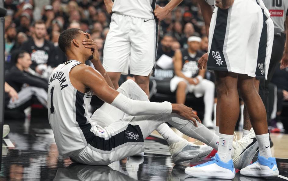 NBA yulduzi pley-off o‘yinida miya chayqalishi sabab maydonni tark etdi