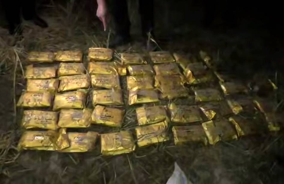 Andijonda xufiya joyga yashirib ketilgan 24 kilodan ortiq narkotik topildi 