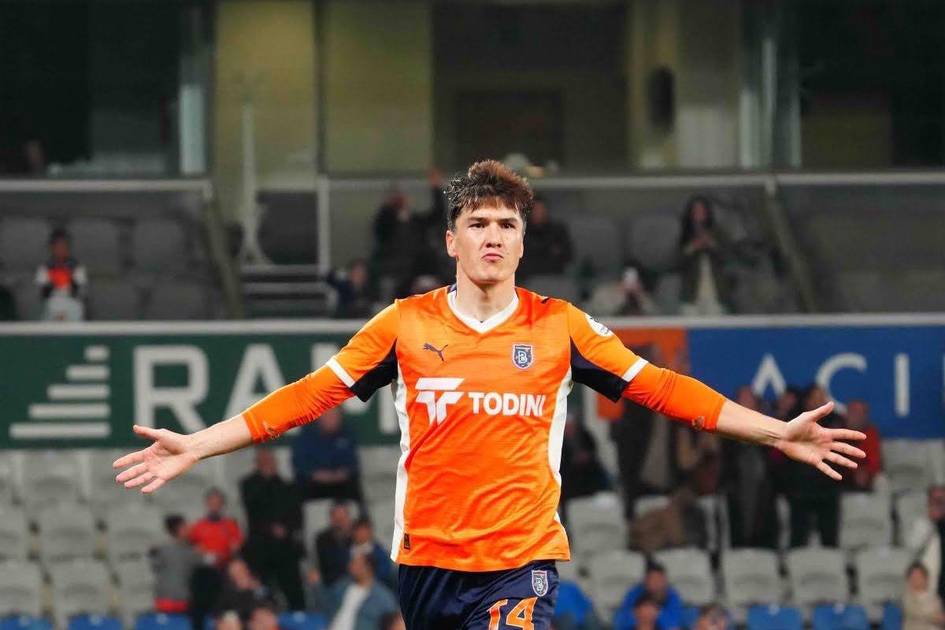 “Башакшеҳир” Элдор Шомуродовни “Рома”дан тўлиқ сотиб олди — манба