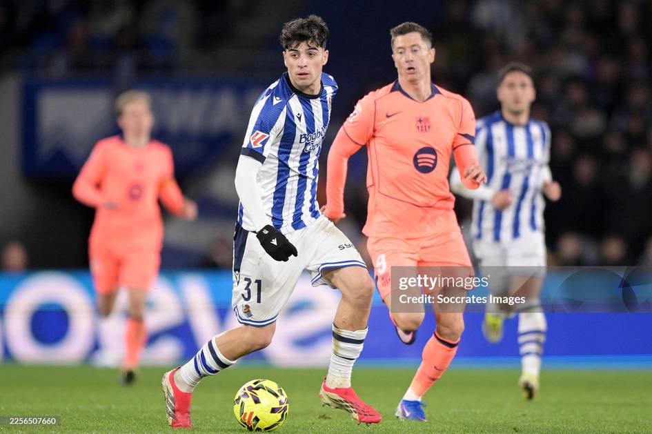 “Barselona” himoyadagi muammolarni bartaraf eta oladigan yosh futbolchini topdi