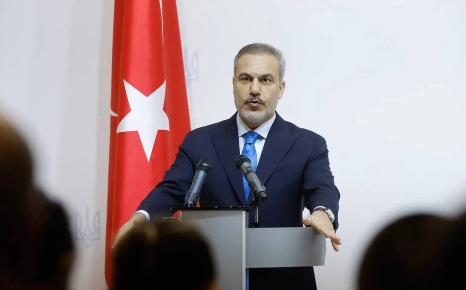 Turkiya Hormuzni minalardan tozalashda ishtirok etishi mumkin