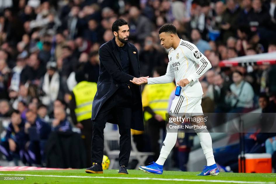 “Real”da yana muammo: Mbappe va Arbeloa o‘rtasidagi munosabatlar yomonlashdi