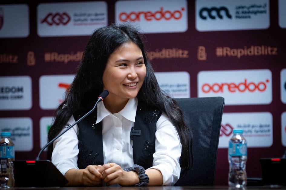 Бибисора Ассубаев қозоқ тилини ўрганишни бошлади