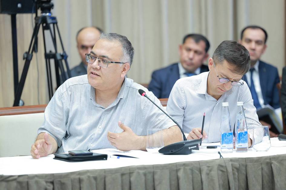 Ўзбекистон мактабларида табақаланиш кучайгани, билимни баҳолаш ёдлашга асослангани танқид қилинди