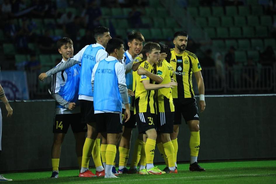 Суперлига. “Нефтчи” “Қўқон-1912”ни йирик ҳисобда енгиб, пешқадамга айланди, “Қизилқум” ва “Хоразм” дуранг қайд этди