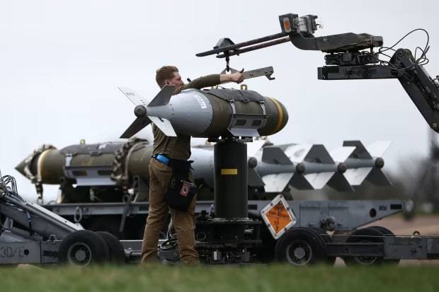 Эрондаги уруш АҚШга 25 млрд долларга тушди — Пентагон