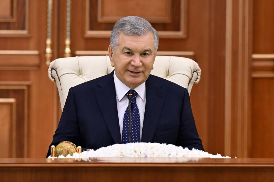 Ўзбекистон раҳбари Япония молия вазири ва ACWA Power раҳбари бошчилигидаги делегацияларни қабул қилди