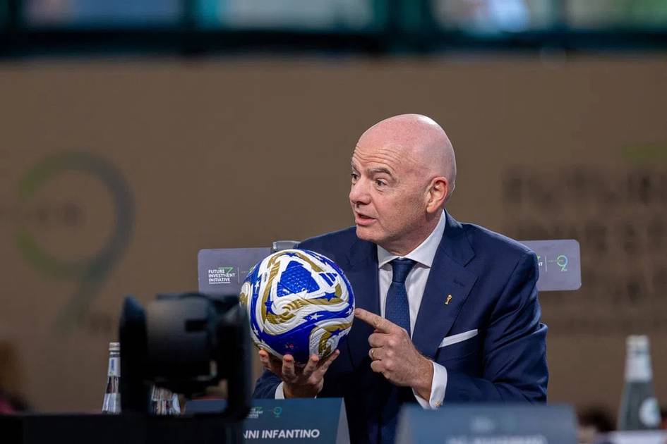 “2 млн долларга билет олсангиз, ҳот-дог ва колани ўзим келтириб бераман” — Инфантино