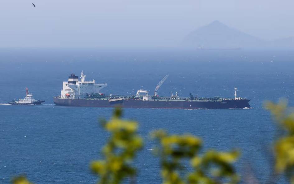 БАА нефть танкерлари Ҳормуздан яширинча ўтди
