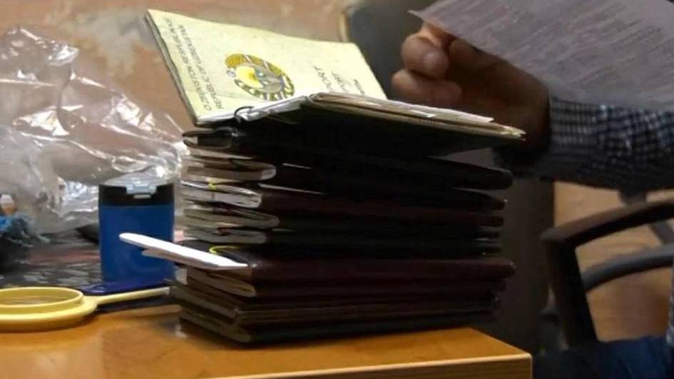 Russia detains group forging documents for Uzbek migrants