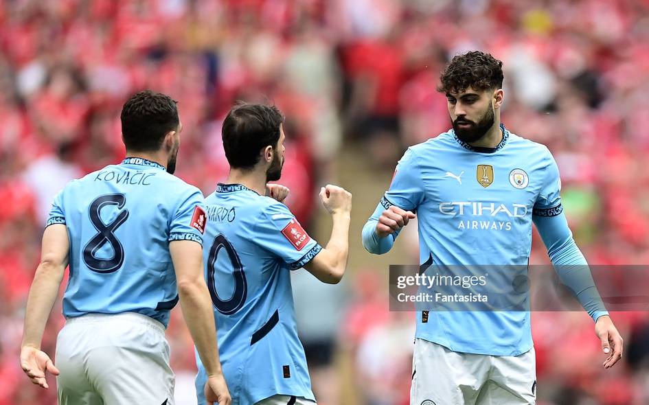 “Real”ga “Manchester Siti”ning ikki futbolchisi taklif qilindi
