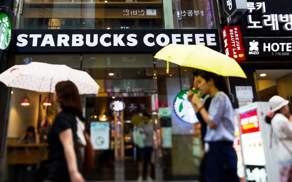 “Президент ҳам қаттиқ ғазабланди”: Жанубий Кореяда Starbucks раҳбари “номақбул реклама” сабабли ишдан бўшатилди