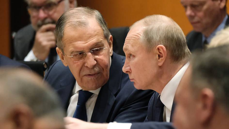 Путин армияга Киевни мунтазам ўққа тутишни буюрди