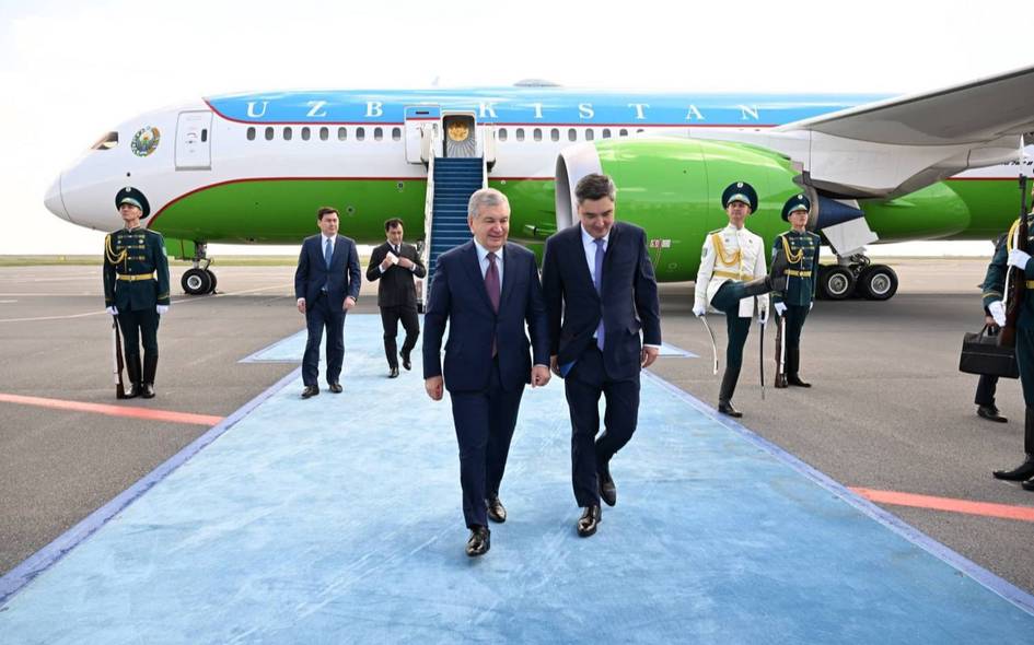 Shavkat Mirziyoyev Ostonada kutib olindi